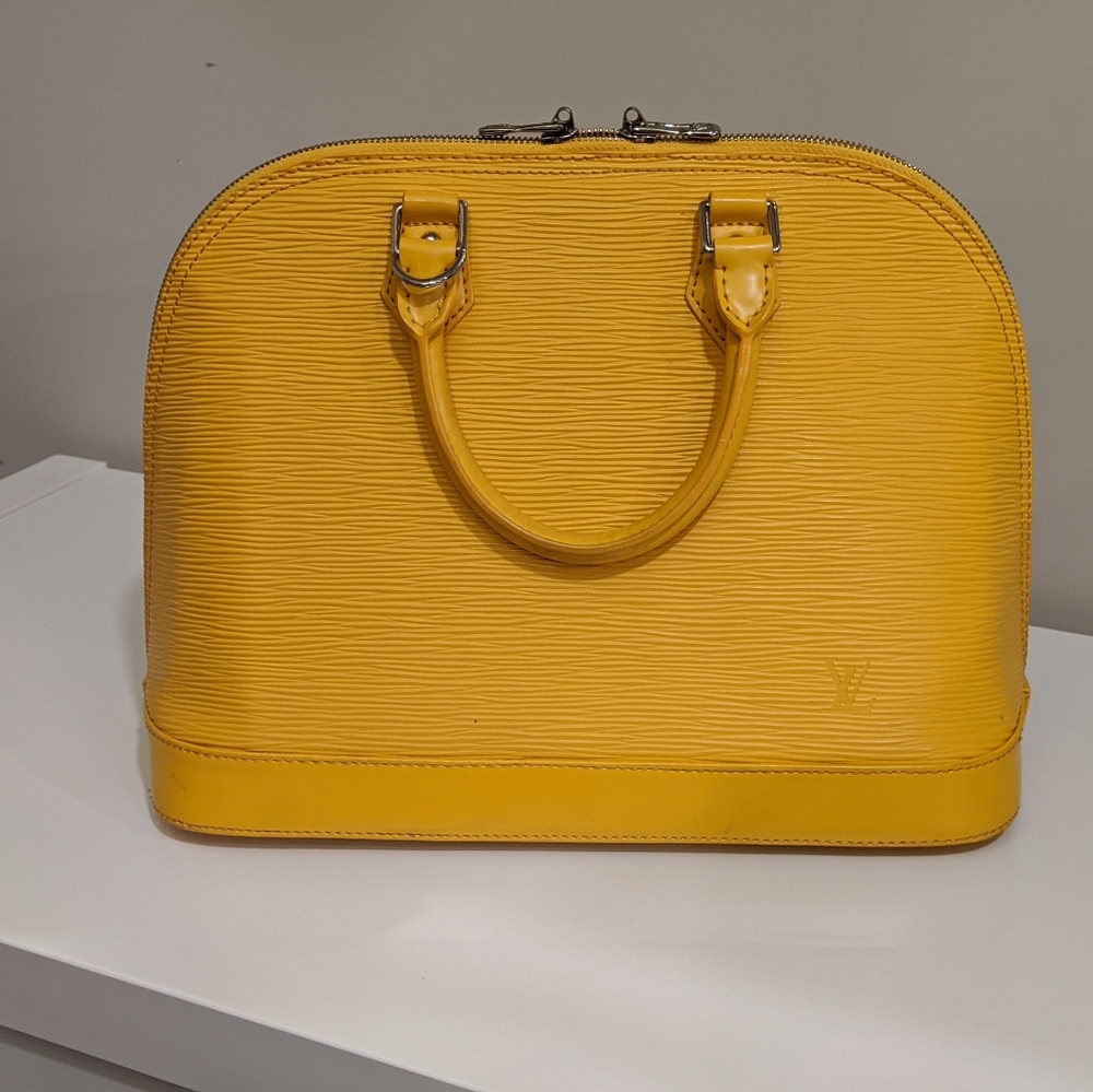 Yellow purse